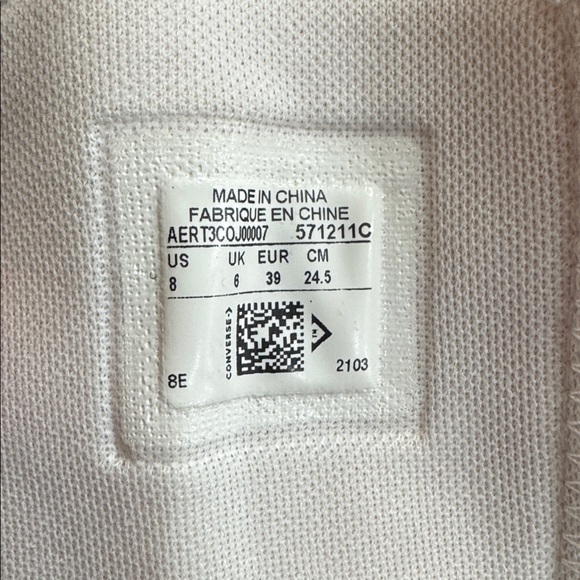 converse. high tops. platform. size women’s 8. peach colored. - Picture 5 of 6